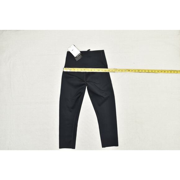 NEW Nike Go Women's Regular Size S Black Dri-FIT High-Rise Cropped Leggings 7/8 - Picture 6 of 8